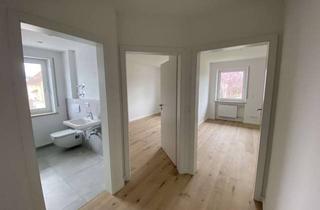Wohnung kaufen in 85399 Hallbergmoos, Neuwertige 4-Zimmer Familienwohnung mit Küche, Bad, WC, Balkon *Provisionsfrei*