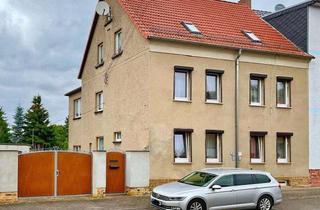 Haus kaufen in 04435 Schkeuditz, Wohnhaus mit Grundstück in Dölzig - Ein Ort für neue Perspektiven -