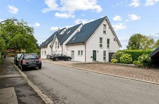 Haus kaufen in 59439 Holzwickede, Reihenmittelhaus mit ca. 133 m² Wohnfläche, drei Ebenen, Keller und ausgebautem Spitzboden