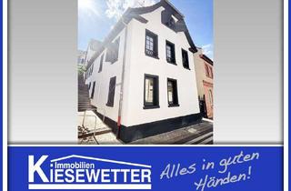 Haus kaufen in 55276 Oppenheim, Kernsaniertes 2-Familien-Haus: Ein Haupthaus und eine Einliegerwohnung – Kapitalanlage in Oppenheim