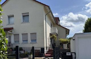 Doppelhaushälfte kaufen in 65191 Bierstadt, Doppelhaushälfte in schönster Lage Bierstadt, Vollunterkellerung, Garage
