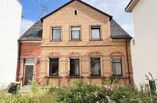 Haus kaufen in 67071 Oggersheim, Mitten im Ort - Ein- bis Zweifamilienhaus mit großem Garten