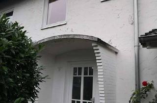 Reihenhaus kaufen in 22880 Wedel, Vermietetes Reihenhaus in elbnaher Lage in Wedel