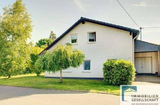 Haus kaufen in 56305 Döttesfeld, Geräumiges Ein- bis Zweifamilienhaus mit Traumblick in die Natur!