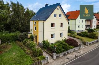 Haus kaufen in 32049 Herford, Grün. Groß. Großartig. Zweifamilienhaus mit Gartenidyll & Ausbauchance in Herford