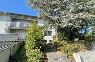 Haus kaufen in 71384 Weinstadt, Großes 2-Familienhaus in perfekter Lage