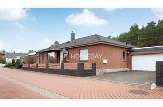 Haus kaufen in 38350 Helmstedt, Wohnoase am Waldrand: Bungalow mit Kamin, Garten, Terrasse, Doppelgarage & Werkstatt - Erbpacht
