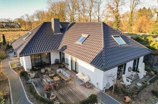 Haus kaufen in Am Wolkenbarg 26, 22949 Ammersbek, Für die Sonne erbaut... Exklusiver Grundbesitz in Ammersbek mit Blick auf die Pferdekoppel