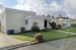 Haus kaufen in 54634 Bitburg, Großzügiger Bungalow mit Einliegerwohnung und Wintergarten in ruhiger Lage von Bitburg