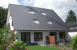 Haus mieten in Wacholderweg 27, 40468 Stockum, Moderne Doppelhaushälfte mit Garten und Stellplatz