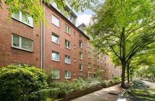 Anlageobjekt in 22081 Barmbek-Süd, Kapitalanleger aufgepasst - Vermietete 2 Zi.-Whg. inkl. EBK & Balkon.