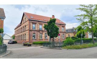 Gewerbeimmobilie mieten in Eisenbahnstraße 25, 77815 Bühl, Historisches Juwel in Bestlage – Vielseitige Gewerbefläche mit Charme in der Bühler Innenstadt