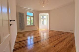 Wohnung mieten in 53111 Bonn, Traumhafte Altbauwohnung mit Stuckdecken – hell und qualitätssaniert, in zentraler und ruhiger Lage