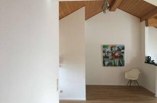 Wohnung mieten in 73430 Aalen, Schöne Dachgeschoss-Wohnung mit Balkon und EBK in Aalen-Grauleshof