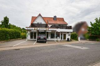 Haus kaufen in 24235 Laboe, Investieren an der Ostsee: Vermietetes Wohn- & Gewerbeobjekt Zentral in Laboe