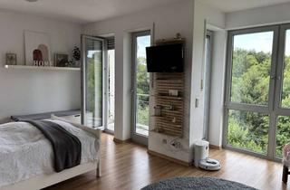 Haus mieten in 53639 Königswinter, Lichtdurchflutete Doppelhaushälfte mit barrierefreiem Apartment, Wintergarten & traumhaftem Grünblic