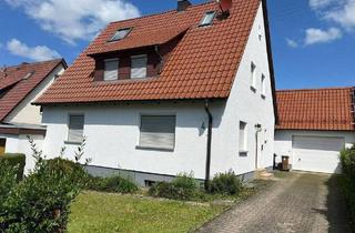 Haus kaufen in Neuffenstraße 4, 73252 Lenningen, Lenningen OT Hochwang - Provisionsfreies, freistehendes Zweifamilienhaus mit Garten in ruhiger Lage