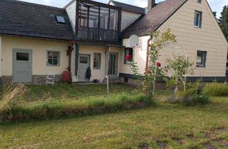 Doppelhaushälfte kaufen in 95158 Kirchenlamitz, Kirchenlamitz - Schönes Haus in 95158Kirchenlamitz 700qmGarten 2Garagen Ölheizung