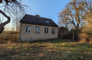 Haus kaufen in 17329 Krackow, Krackow - Grundstück mit Haus und Scheune - 3,8 ha Fläche bei Penkun