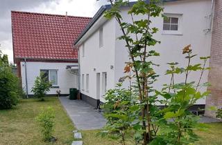 Doppelhaushälfte kaufen in 19386 Lübz, Lübz - Doppelhaushälfte mit Anbau in Lübz