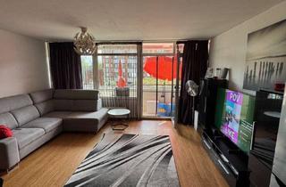 Wohnung kaufen in 41460 Neuss, Gute Kapitalanlage: 2-Zi.-ETW mit Balkon in der Nähe des Rheins