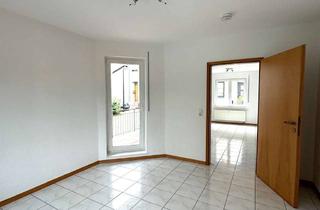 Wohnung mieten in 54290 Trier, Exklusive 3-Zimmer-Erdgeschosswohnung mit EBK/Balkon/Parkplatz/Abstellraum in Trier-Süd