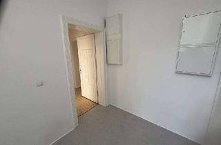 Wohnung mieten in 47058 Duissern, Altbauwohnung im 1. OG, Erstbezug nach Renovierung in Duissern, leider ohne Balkon.