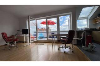 Wohnung mieten in Schwedter Strasse 227, 10435 Mitte, Stilvolle 2-Zimmer-Dachgeschosswohnung (zur Zwischenmiete) mit Balkon und EBK in Berlin Mitte