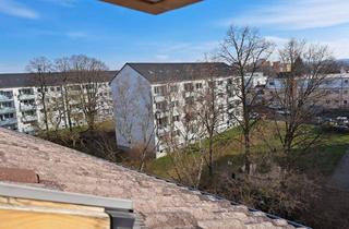 Wohnung mieten in Schlagfeldstraße 39, 63303 Dreieich, Ruhige 2-Raum-Dachgeschosswohnung in Dreieich