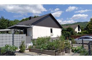 Haus kaufen in 69502 Hemsbach, 560.000 € - 180 m² -7 Zi(2 Wohnungen)