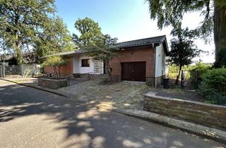 Haus mieten in Am Wiesenhäuschen, 51427 Bergisch Gladbach, Gepflegtes freistehendes Einfamilienhaus mit großem Garten in Bergisch Gladbach / Refrath
