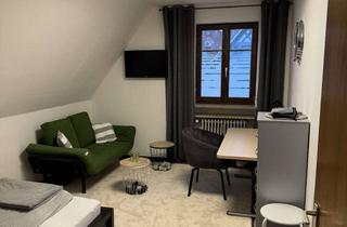 Wohnung kaufen in Am Hof, 91781 Weißenburg, Freundliche 1-Zimmer-Wohnung mit kleiner Dachterrasse im Herzen von Weißenburg in Bayern