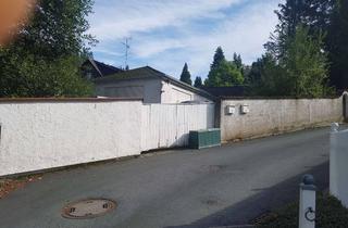 Grundstück zu kaufen in Am Weißenberg 27, 61389 Schmitten, Ein Grundstück mit einem abrissreifen Haus