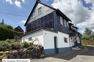 Einfamilienhaus kaufen in 57627 Hachenburg, Hachenburg - Ein Traum in blau! Absolut gepflegtes und stilvolles Wohnhaus mit idyllischem Garten!