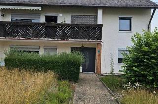 Mehrfamilienhaus kaufen in 95703 Plößberg, Plößberg - Solide gebautes Mehrfamilienhaus mit Potenzial in Plößberg