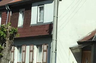 Doppelhaushälfte kaufen in 07774 Dornburg-Camburg, Dornburg-Camburg - Sanierungsbedürftige Doppelhaushälfte mit viel Potenzial