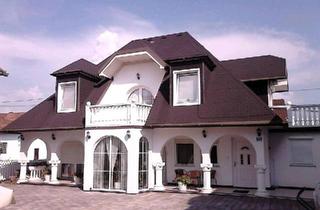 Villa kaufen in 70771 Leinfelden-Echterdingen, Leinfelden-Echterdingen - zwei Häuser in Bosnien zu verkaufen