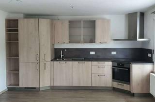 Wohnung mieten in Pfarrer-Rehrl-Straße, 83416 Saaldorf-Surheim, Ansprechende 3-Zimmer-Wohnung mit gehobener Innenausstattung mit Balkon in Saaldorf