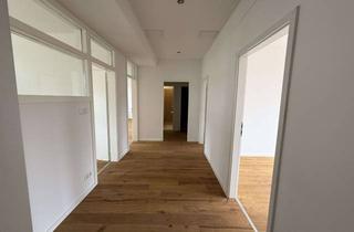 Wohnung mieten in Am Perlachberg, 86150 Innenstadt, WG-geeignete 3-Zimmer Wohnung in Top-Lage