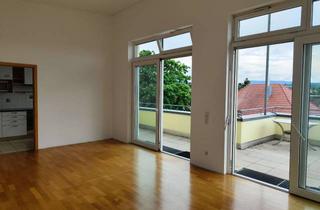 Penthouse mieten in Steingaustraße 34, 73230 Kirchheim, Lichtdurchflutete Penthousewohnung mit umlaufender Dachterrasse in Bestlage von Kirchheim/Teck