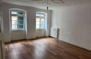 Wohnung mieten in Marktplatz, 72108 Rottenburg, Schöne 4-Raum-Wohnung mit Balkon und EBK in Zentrum Rottenburg am Neckar