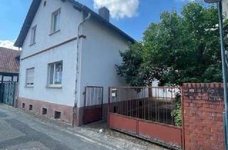 Haus kaufen in 63303 Dreieich, Liebhaber gesucht! Gebäude-Ensemble in historischer Altstadt von Dreieichenhain!