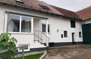 Haus mieten in Laurenzistraße, 86562 Berg im Gau, Preiswertes 5-Raum-Farmhaus mit EBK in Berg im Gau