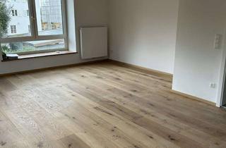 Wohnung mieten in Gießereistraße 16, 83022 Innenstadt, Erstbezug nach Kernsanierung - 4 Zimmer Wohnung mit Dachterrasse