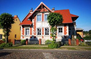 Haus kaufen in 16798 Fürstenberg/Havel, Altbaujuwel mit zwei Wohneinheiten im Fürstenberger Seenland - provisionsfrei
