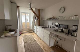 Wohnung mieten in 82256 Fürstenfeldbruck, Frisch renovierte, geschmackvoll möblierte 3-Zimmer-Dachgeschosswohnung in Fürstenfeldbruck
