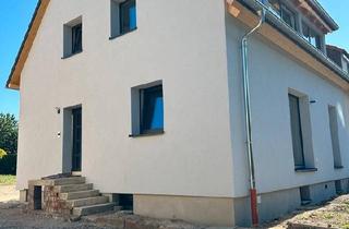 Doppelhaushälfte kaufen in 95444 Bayreuth, Bayreuth - Sanierte, bezugsfreie Doppelhaushälfte in Eckersdorf zu verkaufen