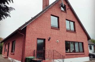 Haus kaufen in 24870 Ellingstedt, Ellingstedt - Charmantes 2-Familienhaus - 8 Zimmer in iydillscher Lage 1650qm