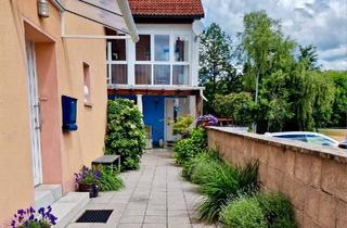 Haus kaufen in 92655 Grafenwöhr, Grafenwöhr - 2 Häuser 3 Wohnungen im Zentrum von Grafenwöhr m. Garage TOP