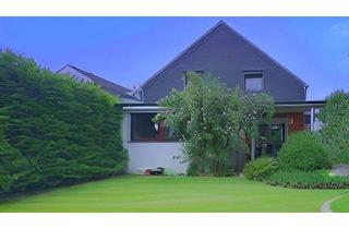 Haus kaufen in 45475 Mülheim, Mülheim - Selbst einziehen & Freiraum genießen mit Garten und Stellplätzen